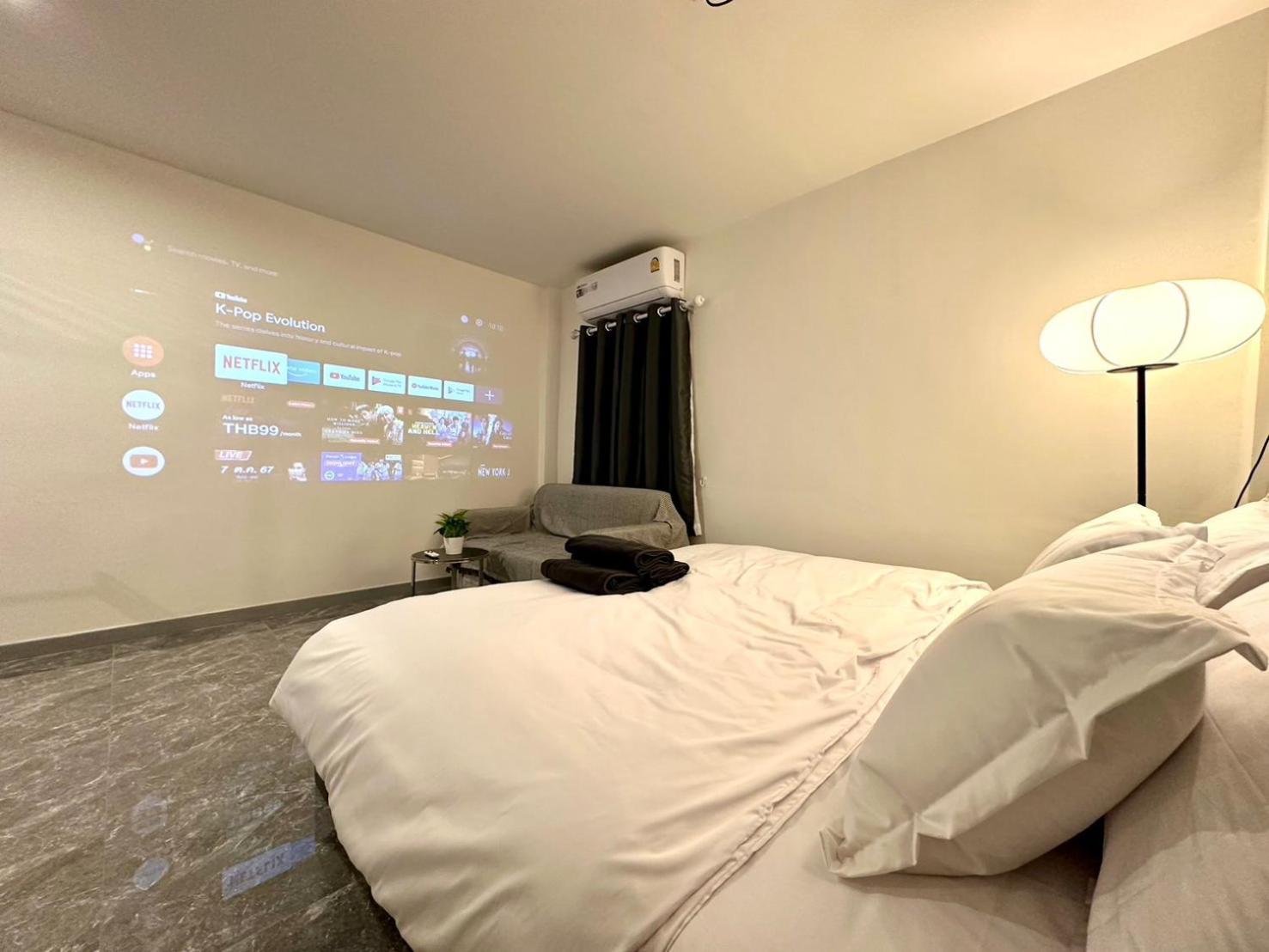 The White Den Chatuchak Bangkok Quarto foto